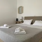 Cycladic Elegant * Naoussa