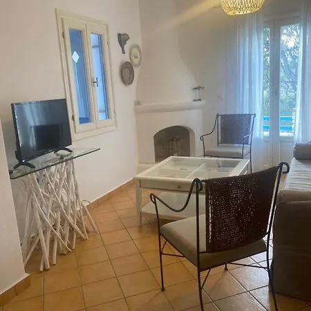 Cycladic Elegant Apartment