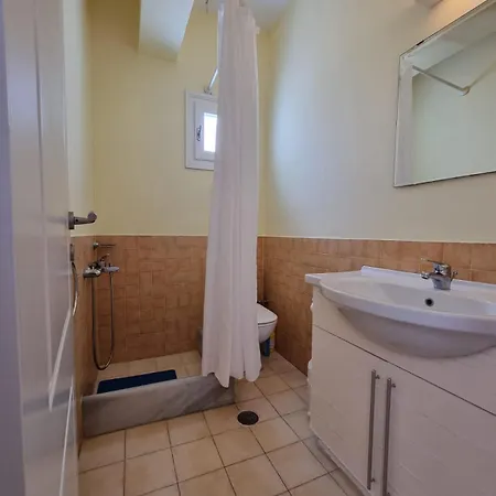 Cycladic Elegant * Naousa (Paros)