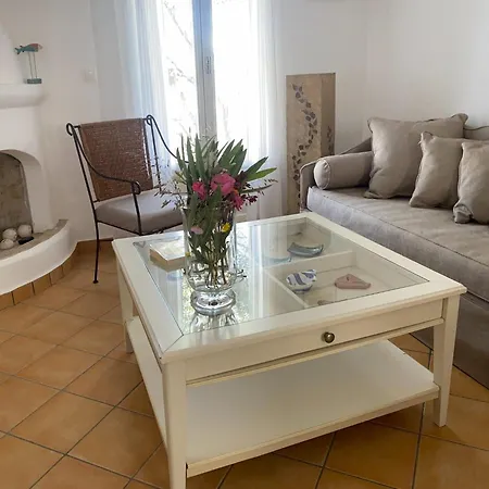 Cycladic Elegant Apartment *